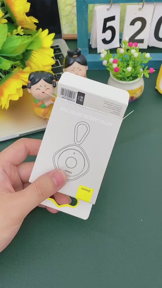 Mini Camera Detector – Discreet Security for Women & Couples on the Go